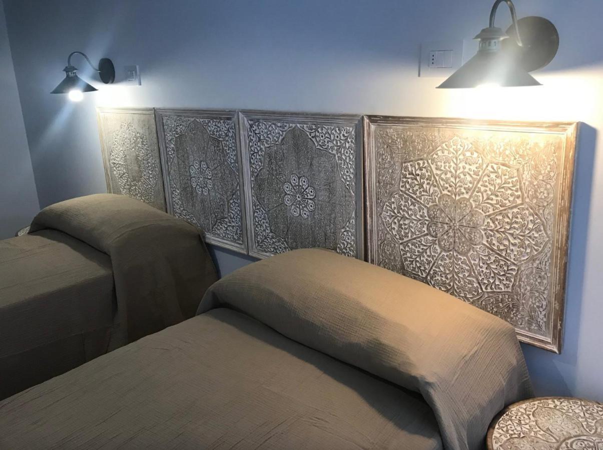 Bellhome 1 - Elegante Appartamento Nel Centro Di Бари Экстерьер фото