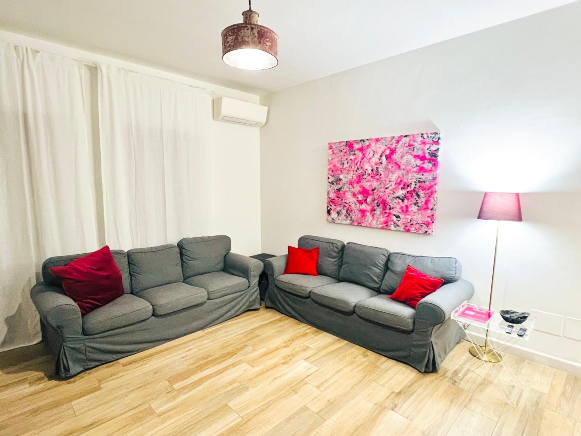 Bellhome 1 - Elegante Appartamento Nel Centro Di Бари Экстерьер фото